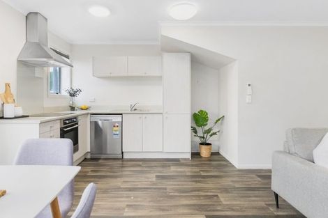 Photo of property in 25 Chiefs Court, Hamilton East, Hamilton, 3216