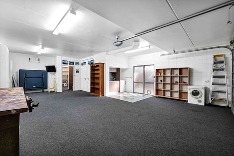 Photo of property in 244 Devon Street West, New Plymouth, 4310