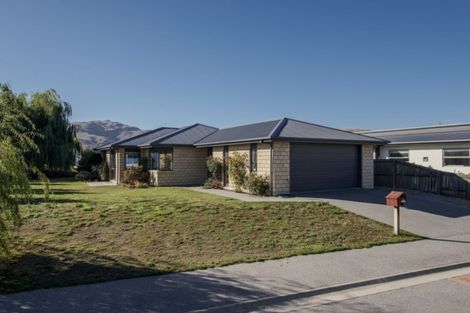 Photo of property in 5 Crabbe Place, Cromwell, 9310