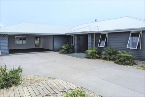 Photo of property in 4 Rawiri Drive, Bell Block, New Plymouth, 4312