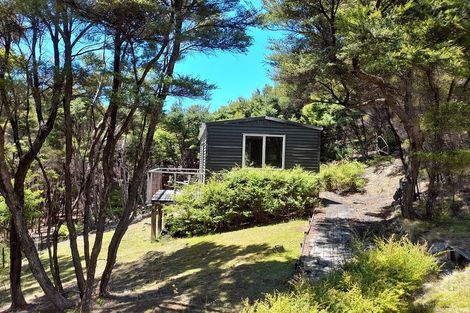 Photo of property in 19 Edith Ridge Road, Kawau Island, 0920