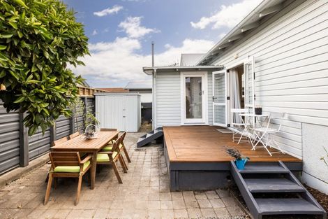 Photo of property in 305 Riverslea Road North, Parkvale, Hastings, 4122