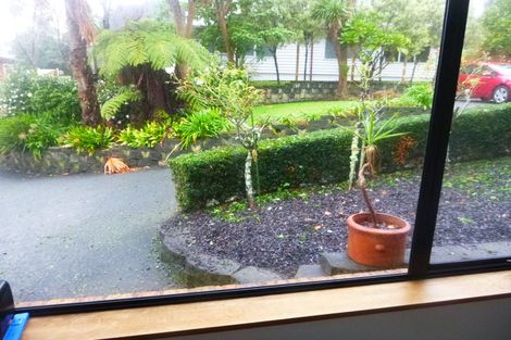 Photo of property in 20a Garadice Road, Rothesay Bay, Auckland, 0630