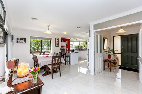 Photo of property in 5 Ashmore Drive, Frankleigh Park, New Plymouth, 4310