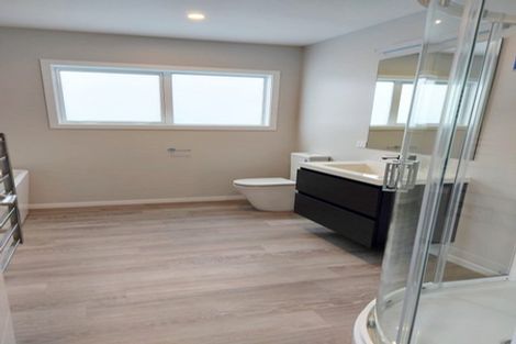 Photo of property in 4 Thornbury Lane, Timberlea, Upper Hutt, 5018