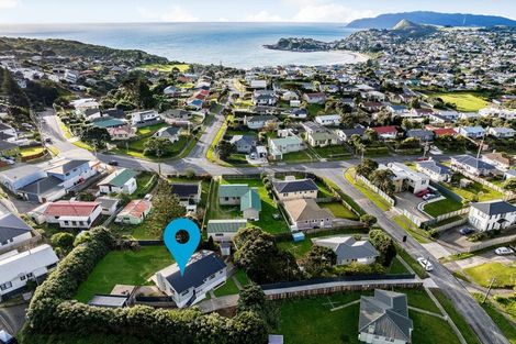 Photo of property in 4 Taupiri Crescent, Titahi Bay, Porirua, 5022