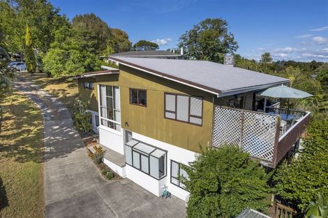 Photo of property in 50 Valley View Road, Glenfield, Auckland, 0629