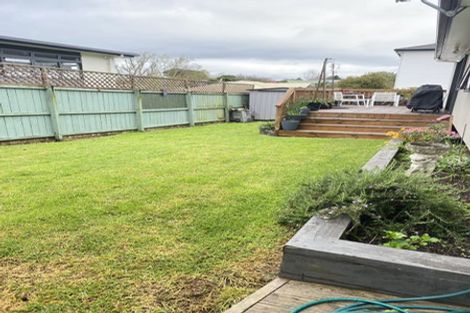 Photo of property in 6 Danden Way, Pukekohe, 2120