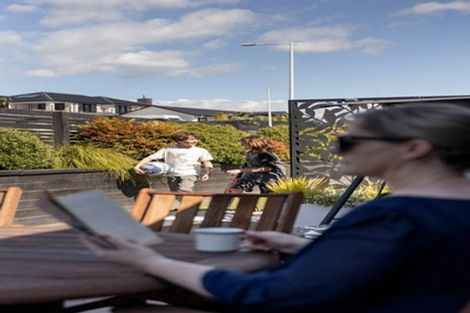 Photo of property in 1 Anglers Way, Omokoroa, 3114