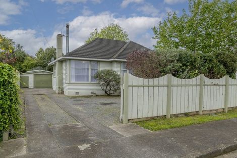 Photo of property in 35 Saint Annes Street, Levin, 5510