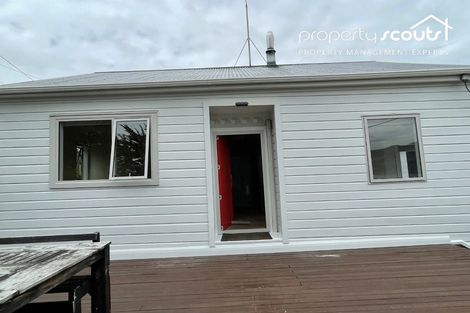 Photo of property in 24 Porterfield Street, Macandrew Bay, Dunedin, 9014