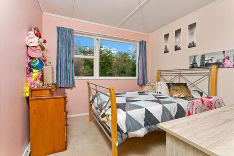 Photo of property in 3 Hamilton Place, Glenfield, Auckland, 0629
