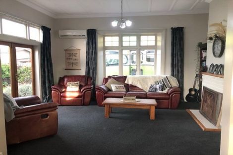 Photo of property in 44 Queen Street, Winton, 9720