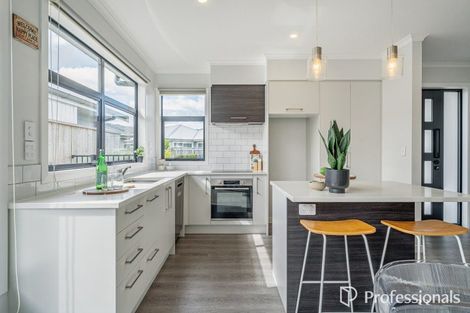 Photo of property in 6 Tarata Lane, Avalon, Lower Hutt, 5011