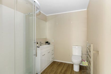 Photo of property in 4/5 Westminster Road, Wainuiomata, Lower Hutt, 5014