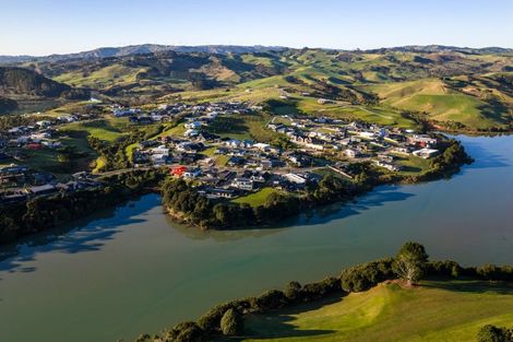 Photo of property in 31 Omahina Street, Raglan, 3225