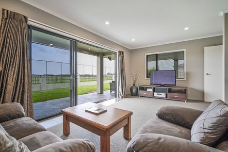 Photo of property in Cheltenham Court, 609 Market Street South, Hastings, 4122