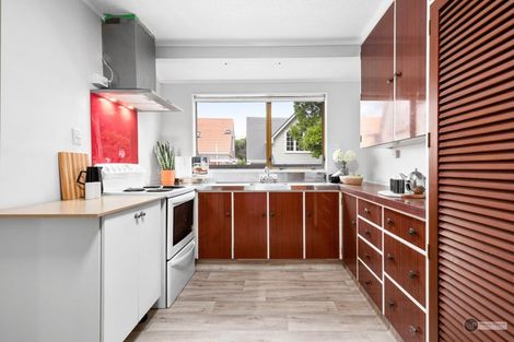 Photo of property in 19a Totara Crescent, Woburn, Lower Hutt, 5010