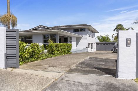 Photo of property in 24 Gulf Crest, Bucklands Beach, Auckland, 2012