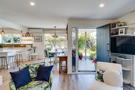 Photo of property in 3/30 Meeanee Quay, Westshore, Napier, 4110