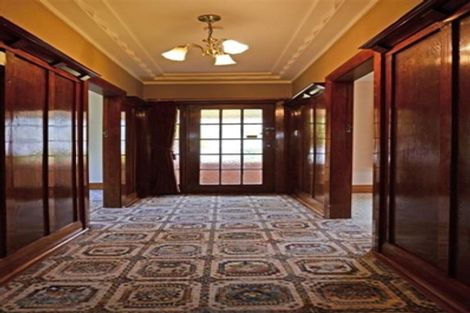 Photo of property in 25 Neidpath Road, Mornington, Dunedin, 9011