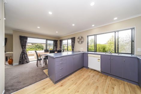 Photo of property in 115 Schnell Drive, Kelvin Grove, Palmerston North, 4414