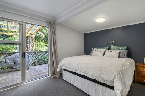 Photo of property in 35 Great North Road, Riverhead, 0820