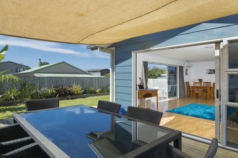 Photo of property in 27a Simpson Road, Papamoa Beach, Papamoa, 3118