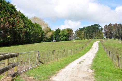 Photo of property in 355 Wellsford Valley Road, Wellsford, 0973