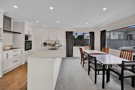Photo of property in 74a Wilson Street, Hawera, 4610