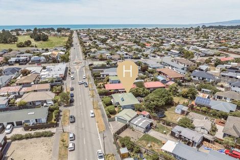 Photo of property in 193 Beach Road, North New Brighton, Christchurch, 8083