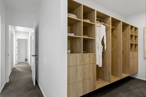 Photo of property in 32 Falconer Rise, Jacks Point, Queenstown, 9371