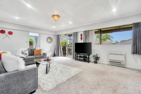 Photo of property in 2/40 Churchill Avenue, Manurewa, Auckland, 2102