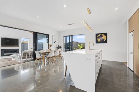 Photo of property in 9a Desmond Place, Bell Block, New Plymouth, 4312