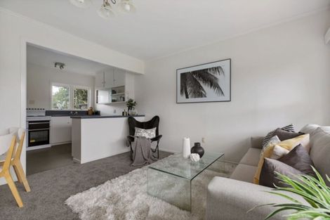 Photo of property in 2/15 Brook Street, Milford, Auckland, 0620