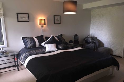 Photo of property in 63 Winara Avenue, Waikanae, 5036