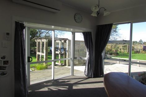 Photo of property in 4 Tikorangi Road East, Tikorangi, Waitara, 4383