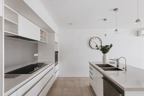 Photo of property in 16 Selliera Place, Papamoa Beach, Papamoa, 3118