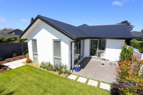 Photo of property in 2 Brackendale Place, Burnside, Christchurch, 8041