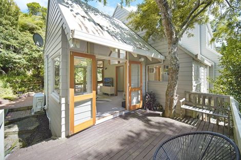 Photo of property in 1/22 Rangatira Road, Birkenhead, Auckland, 0626