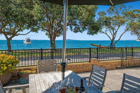 Photo of property in 20 Matakatia Parade, Matakatia, Whangaparaoa, 0930