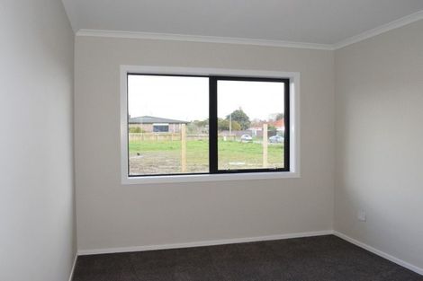 Photo of property in 2 Kingi Te Ahoaho Place, Otaki, 5512