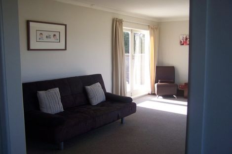 Photo of property in 7 Seymour Road, Mellons Bay, Auckland, 2014