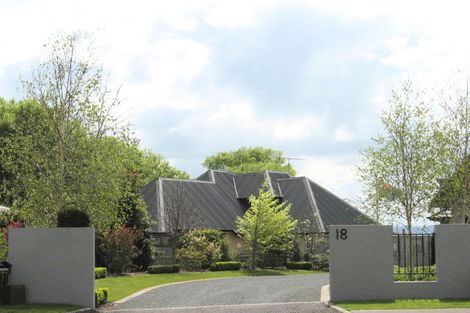 Photo of property in 16b Gemini Place, Kawaha Point, Rotorua, 3010