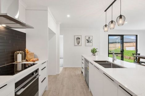 Photo of property in 11 Paul Way, Pokeno, 2402