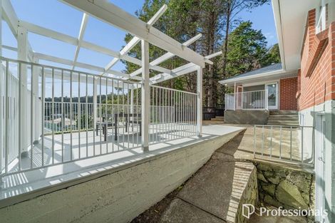 Photo of property in 8 Kereru Grove, Stokes Valley, Lower Hutt, 5019