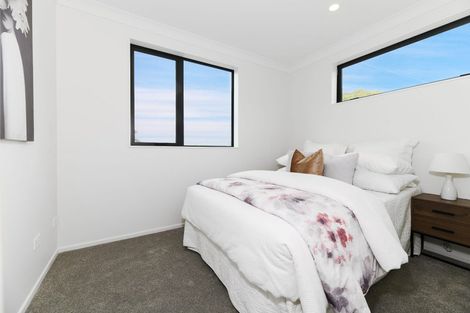 Photo of property in 1/11a Falstone Lane, Browns Bay, Auckland, 0630