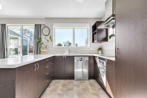 Photo of property in 13 Davidson Crescent, Hornby, Christchurch, 8042