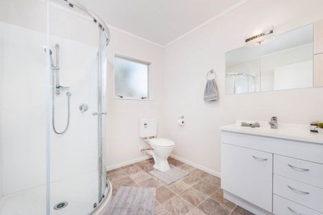 Photo of property in 13 Kinvig Place, Ranui, Auckland, 0612