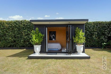 Photo of property in 10 Pohutukawa Parade, Riverhead, 0820